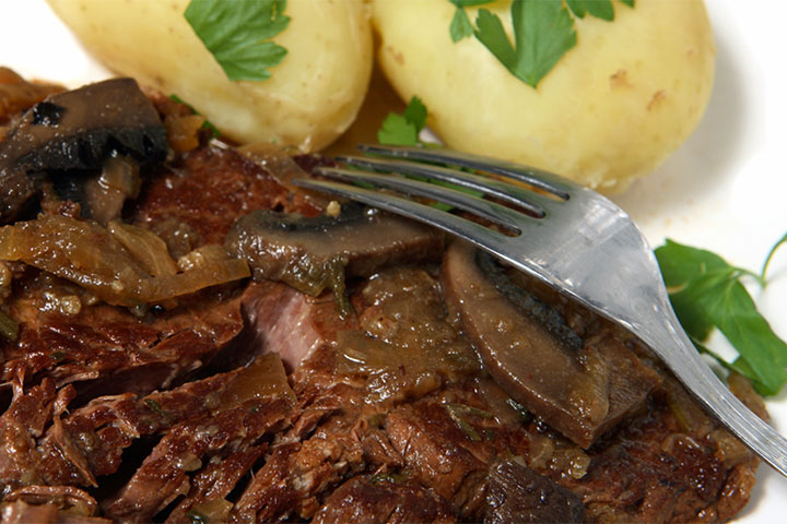 Smoke-braised whole beef shank