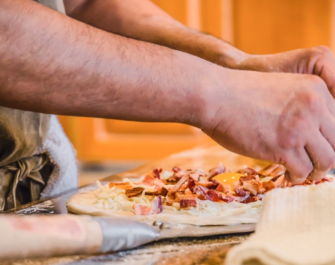 FC Chef Tim making pizza